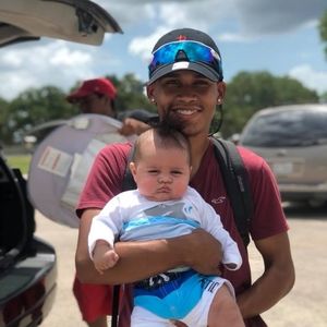 Meet your Posher, Cesar